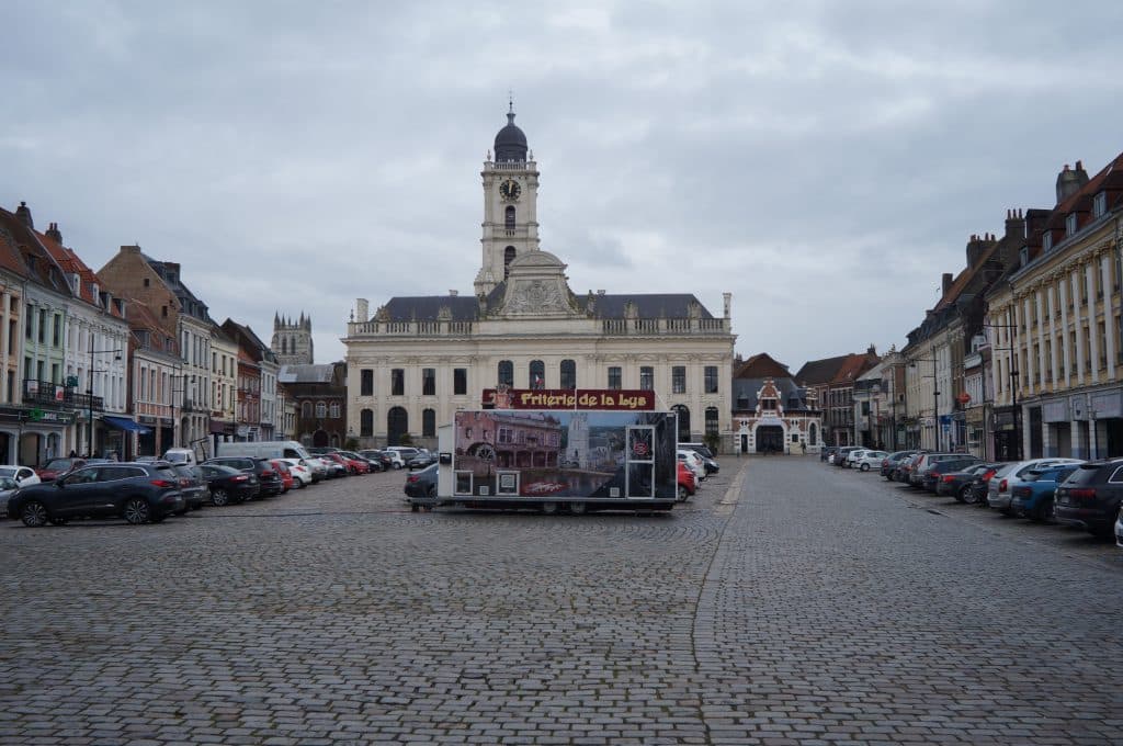 Beffroi et mairie d'Aire-sur-la-Lys, style Renaissance flamande