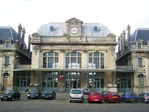 La gare de Saint-Omer, un château pour les voyageurs devenu La Station