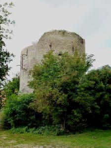 Serques, son église, son moulin et ses maisons dans l'eau